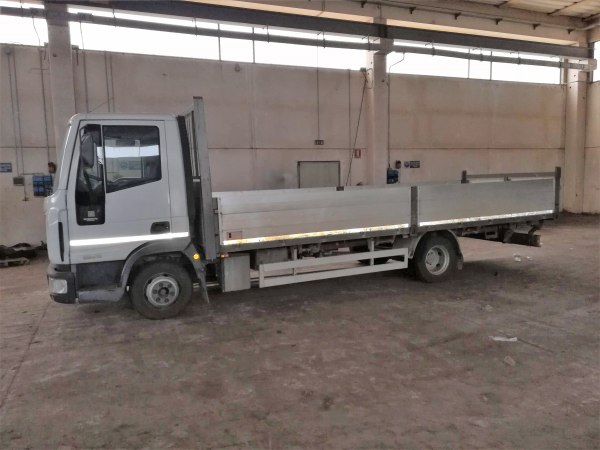 IVECO truck - Cred. Agr. 17/2014 - Ancona Law Court - Sale 3