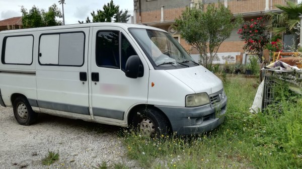 Electrical equipment - Van and office furniture - Bank. 24/2019 - Pescara Law Court - Sale 6