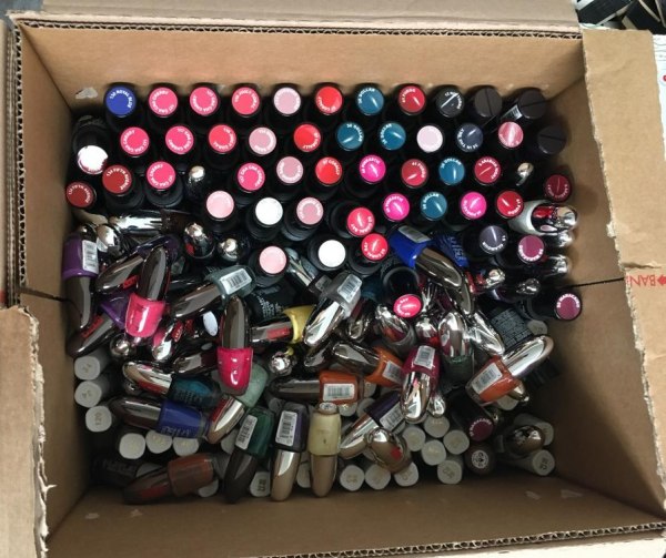 Cosmetic products stock - Bank. 68/2019 - Venice L.C.