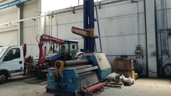 Sheet metal processing - Machinery and equipment - Bank. 5/2019 - Chieti Law Court - Sale 4