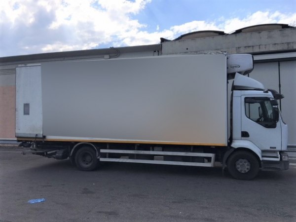 Renault isothermic truck - Bank. 46/2016 - Latina Law Court - Sale 3