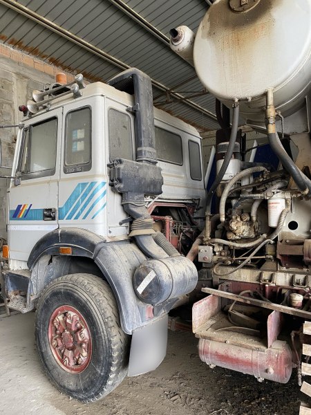 IVECO Truck and compressor - Jud. Adm. 1095/2010 - Reggio Calabria Law Court - Sale 6