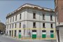 Tienda con dos bodegas en Piacenza - LOTE 6 1