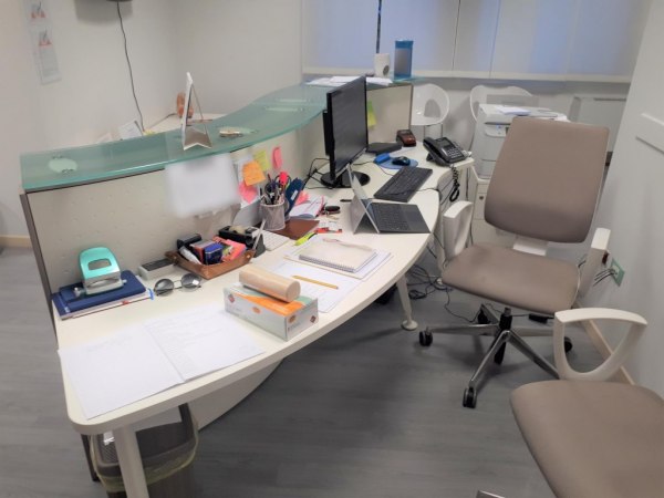 Office furniture and equipment - Bank. 159/2019 - Vicenza L.C. - Sale 6