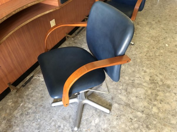 Hairdressing Armchairs - Private Sale - Sale 13