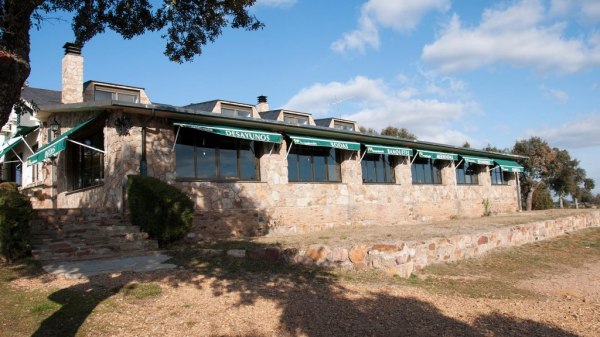 Restaurant with building land in Perilla de Castro - Zamora - Spain - Private Sale