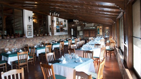 Restaurant with building land in Perilla de Castro - Zamora - Spain - Private Sale