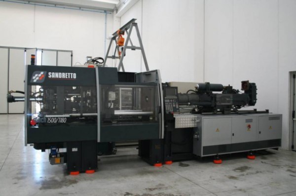 Plastic industry - Machinery and equipment - Private Sale