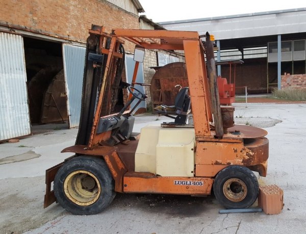 Lot of Forklifts - Bank. 123/2017 - Foggia Law Court - Sale 5