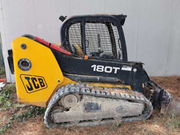 Construction company - Skid steer loader and equipment - Bank. 31/2020 - Pescara Law Court - Sale 2