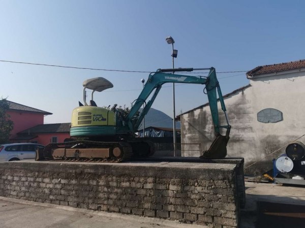 Mini excavator and - Workshop equipment - Bank.  23/2017 - Benevento Law Court - Sale 2