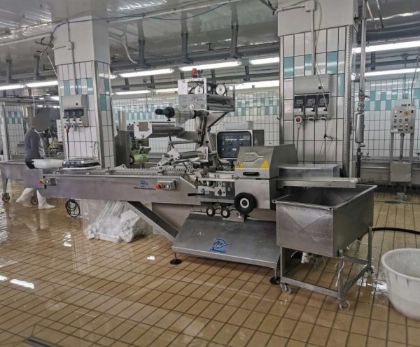 Dairy equipment - Vehicles and office furniture - Bank. 35/2019 - Avellino L.C.-Sale-3
