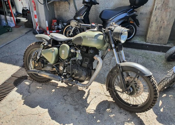 Royal Enfield Bullet Classic EFI Custom - Bank. 23/2020 - Verona L.C. - Sale ex Art. 107