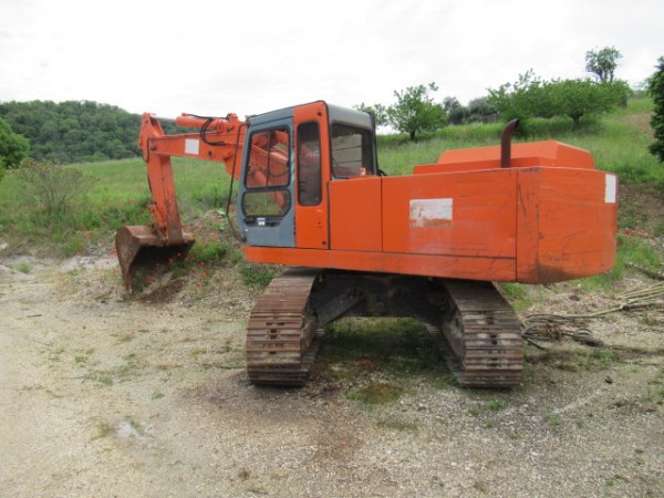 Construction company - Vehicles and equipment - Bank. 54/2019 - Padua L.C.