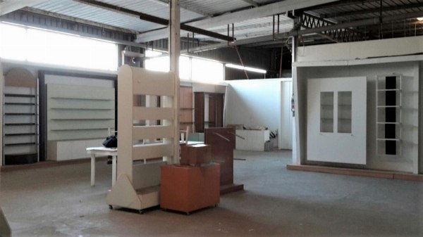 Furniture for Shop and Office - Semi-finished product and equipment - Bank. 112/2019 - Foggia L.C.-Sale-5