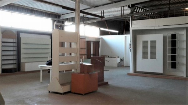 Furniture for Shop and Office - Semi-finished product and equipment - Bank. 112/2019 - Foggia L.C.-Sale-4