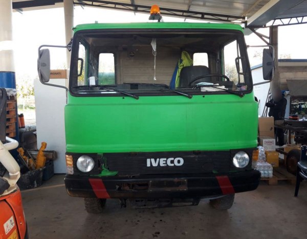 Cars and Trucks - Kubota Mini Excavator - Bank. 16/2020 - Latina Law Court 