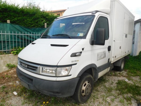 Autocarro IVECO ad uso Laboratorio - Fall. n. 41/2020 - Trib. di Vicenza - Vendita 3