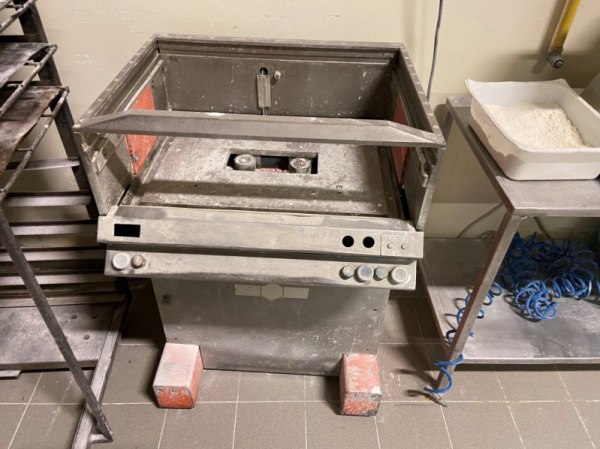 Industrial bakery - Machinery and equipment - Bank. n. 17/2019 - Spoleto Law Court - Sale 8