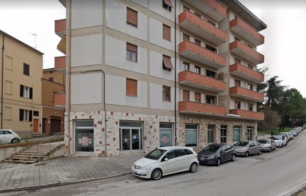 Immobilien in Jesi und Morro d'Alba - Ausrüstung und Baufahrzeuge - Zwangsverwaltung Nr. 374/2019 - Bekanntmachung Nr. 2