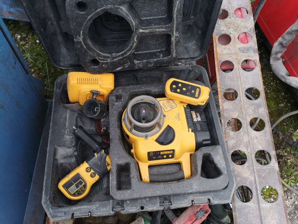 Truck with aerial platform - Various equipment - Bank. 67/2019 - Benevento L.C.