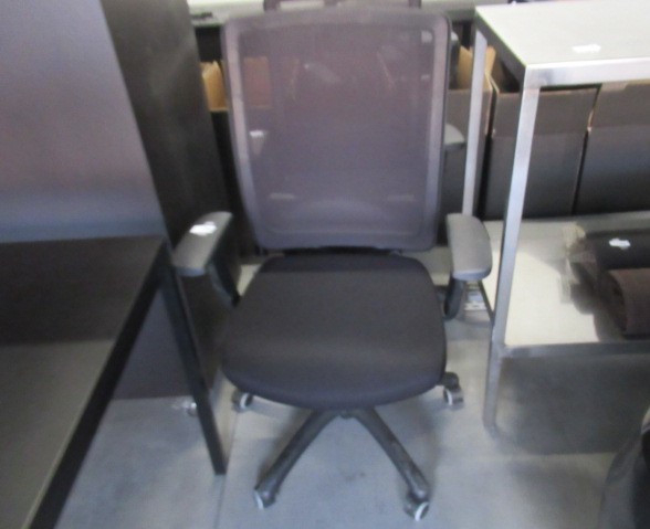 Office furniture and equipment - Bank. 24/2021 - Padua L.C. - Sale 4