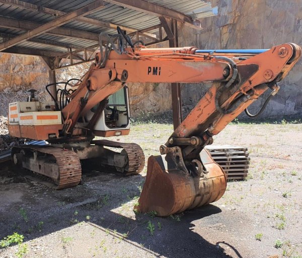 Earth moving - Excavator and work equipment - Bank. 29/2019 - Trento Law Court