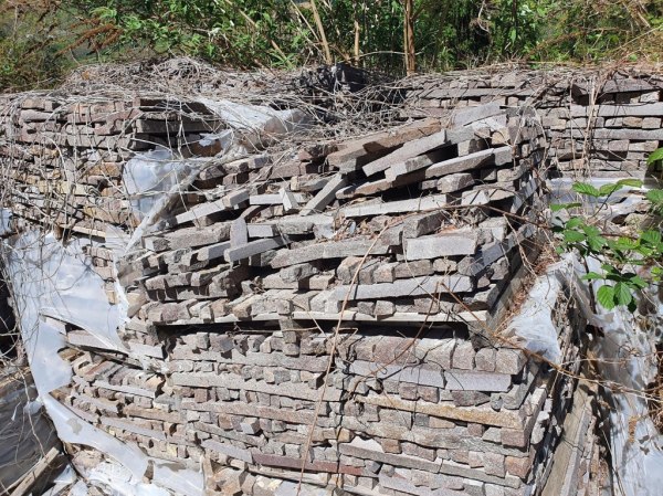 Stock of porphyry and marble - Bank. 4/2020 Court of Trento - Sale 7