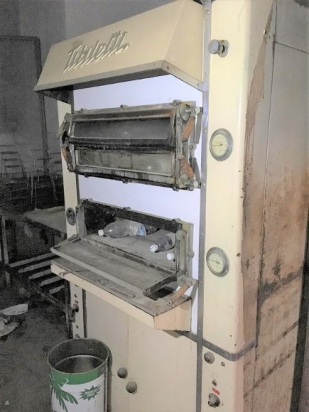 Pastry Machinery and Equipment - Bank. 8/2011 - Siracusa L.C. - Sale 2