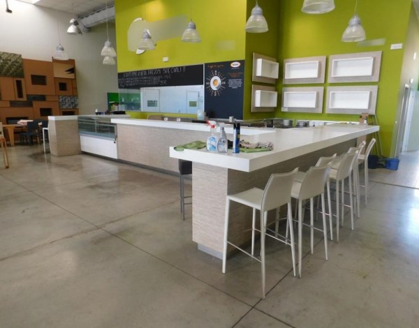 Restaurant and bar - Furniture and equipment - Bank. 6/2021 - Venezia L.C. - Sale 3