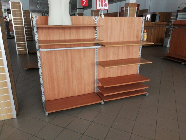 Furniture and equipment for clothing store - Bank. 2/2021 - Viterbo L.C.-Sale 2