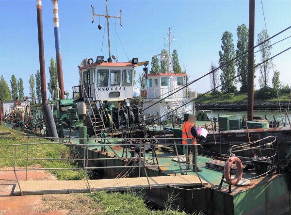 Maritime and river constructions - Dredges, motor pontoons and boats - Cred. Agr.22/2018 - Padua Law Court - Sale 2  