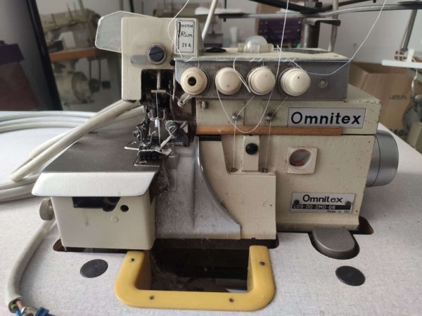 Sewing machines, fabrics and furnishings - Santa Maria Capua Vetere L.C. - Sale 4