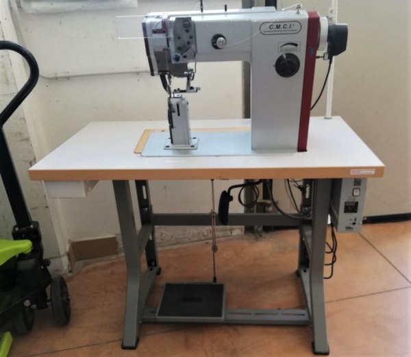 Cmci Sewing Machine - Pallet truck and office - Bank. 11/2021 - Fermo Law Court - Sale 2