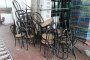 Metalen en Plastic Stoelen 1