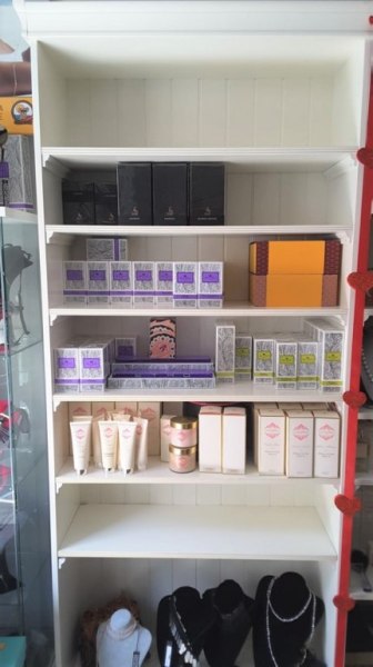 Creams Perfumes and Various Accessories - Bank. 41/2021 - Roma Law Court  - Sale-6