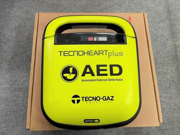 Tecno-Gaz defibrillators - Office furniture - Bank. 157/2020 - Verona L.C. - Sale 3