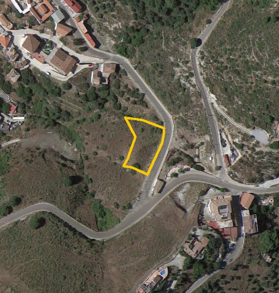 Nave industrial, suelos rustico y viviendas en Málaga - Juzgado de lo Mercantil N°1 de Malaga