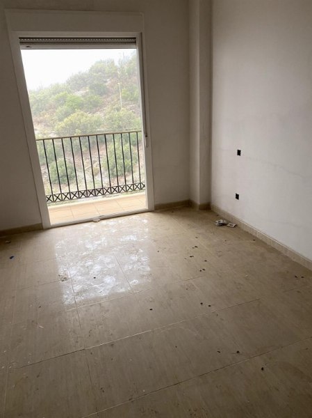 Súelos rusticos y viviendas en Competa - Málaga - Juzgado de lo Mercantil N°1 de Malaga