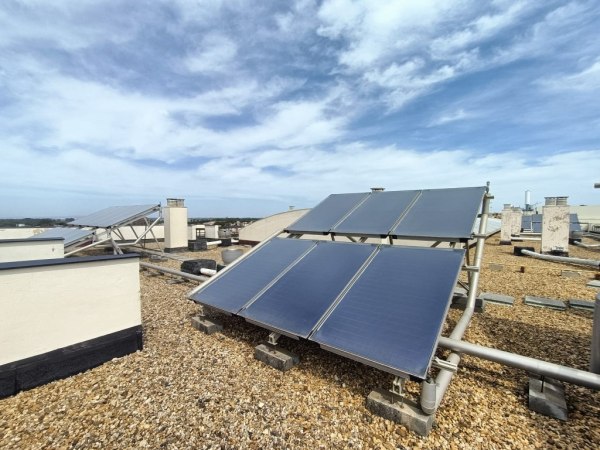 Componentes Linea Energia Solar Termica para Producción de ACS - Juzgado de lo Mercantil de Huelva