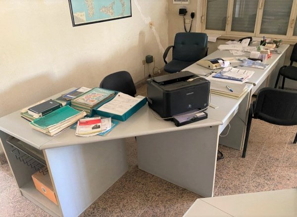 Strumentazione test calcestruzzo, compressore e arredi ufficio  - Fall. 64/2019 - Trib. di Siracusa - Vendita 5