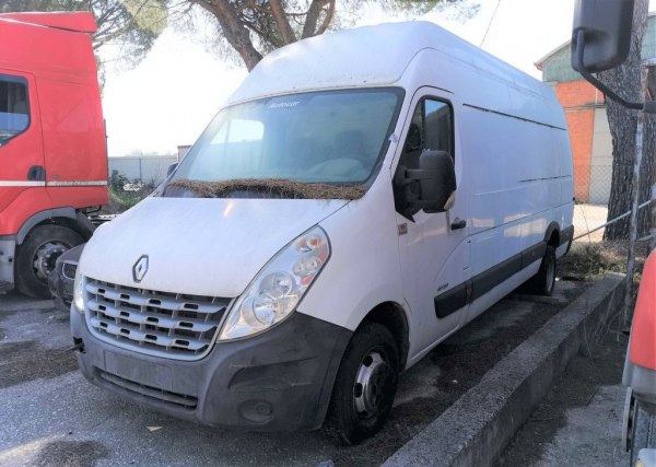Renault Master - Capital Goods from Leasing - Intrum Italy S.p.A. 