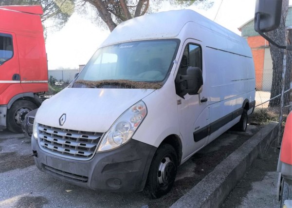 Renault Master - Capital Goods from Leasing - Intrum Italy S.p.A. 