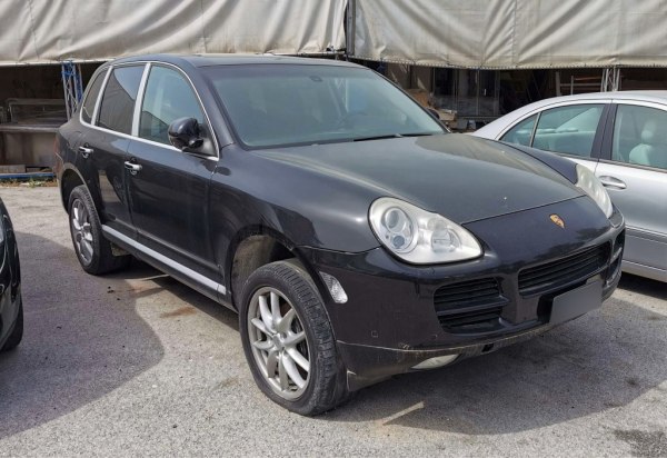 Porsche Cayenne - Capital Goods from Leasing - Intrum Italy S.p.A. - Sale 3
