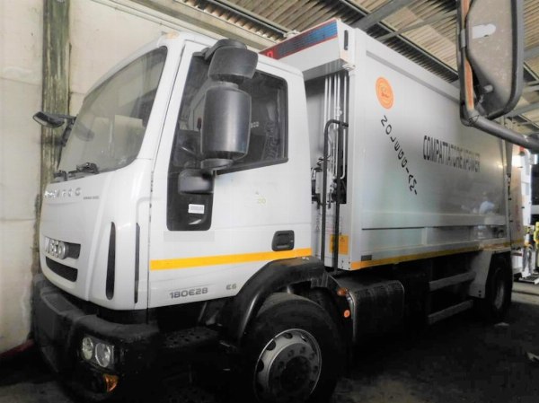  IVECO autocompactor for waste transport - Bank. 60/2020 - Venezia L.C.- Sale 3