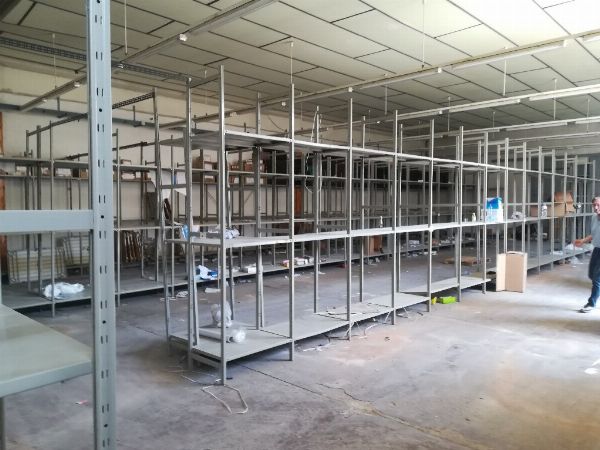 Shelving and shop equipment - Bank. 5/2020 - Agrigento L.C - Sale 10