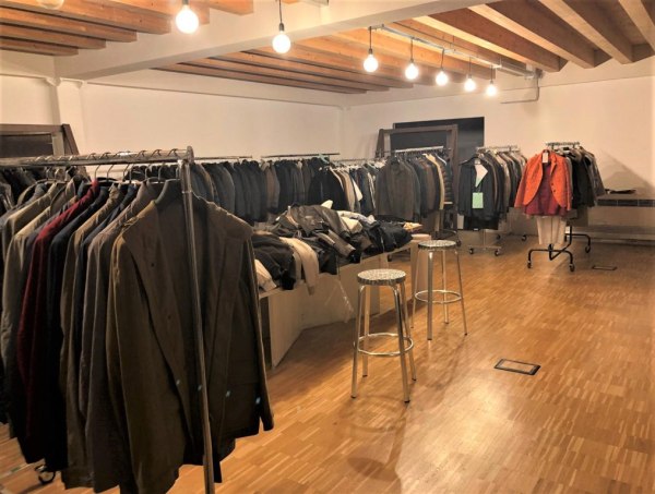 Business company - Clothing production - Bank. 118/2018 - Vicenza L. C.