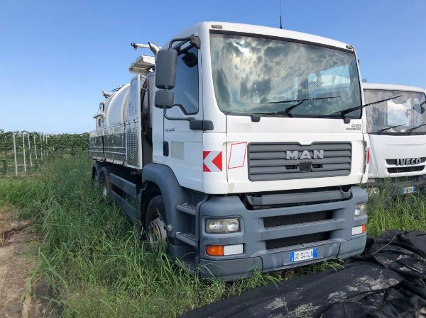 Waste disposal - Road maintenance and - Cars - Bank. 60/2020 - Venezia L.C - Sale 4