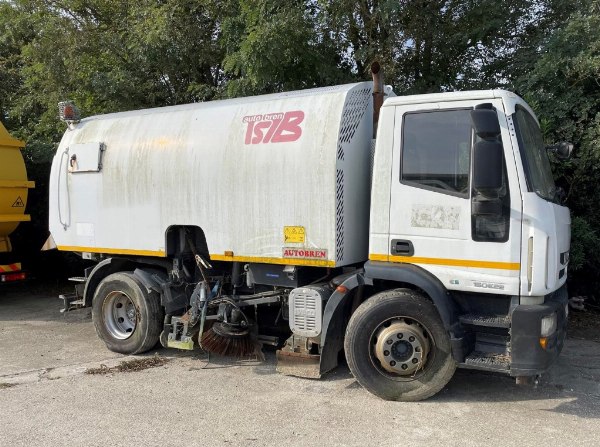 Waste disposal - Road maintenance and - Cars - Bank. 60/2020 - Venezia L.C - Sale 4