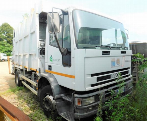Waste disposal - Road maintenance and - Cars - Bank. 60/2020 - Venezia L.C - Sale 5